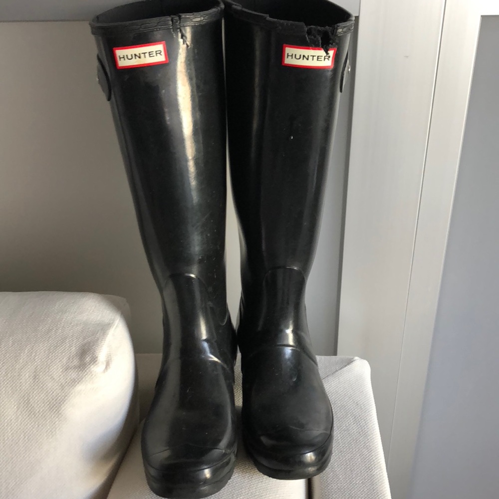 Hunter tall women’s black gloss boots